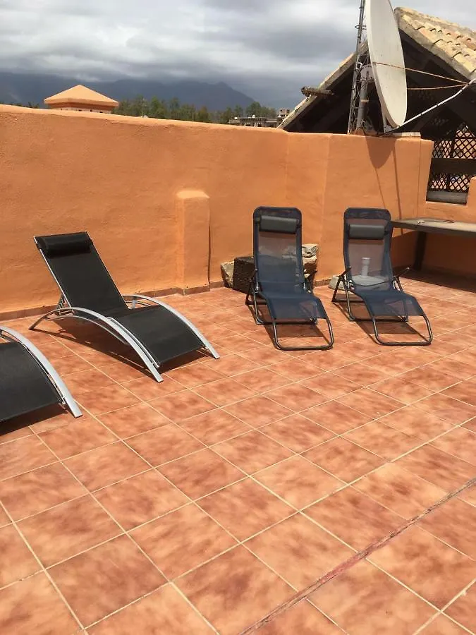 Casares Del Sol Penthouse Apartamento