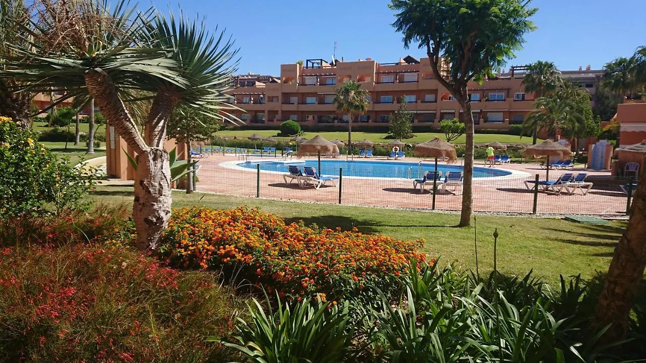 Casares Del Sol Penthouse Apartamento 0*,